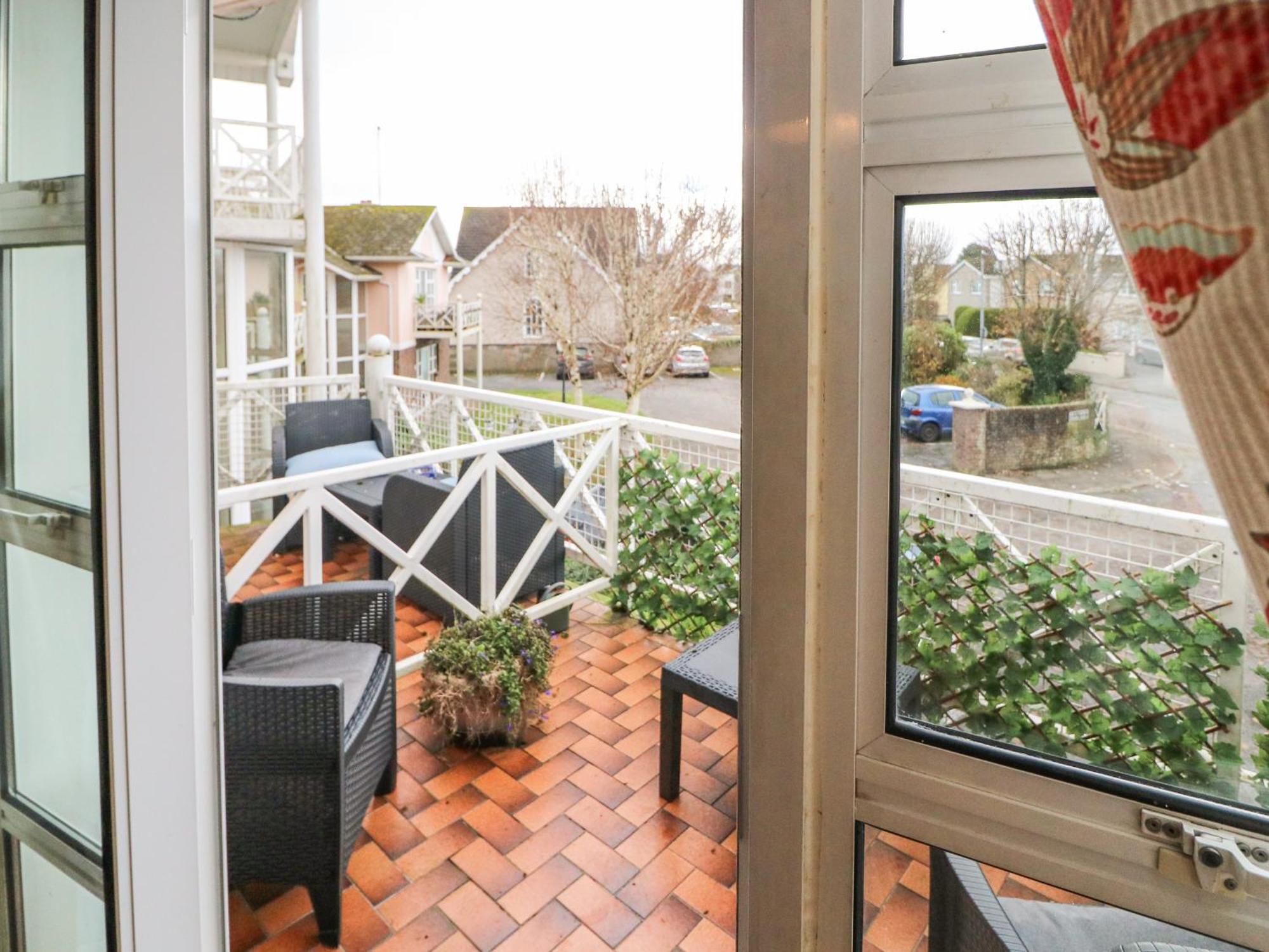 8 Scrahan Place Killarney Exterior photo